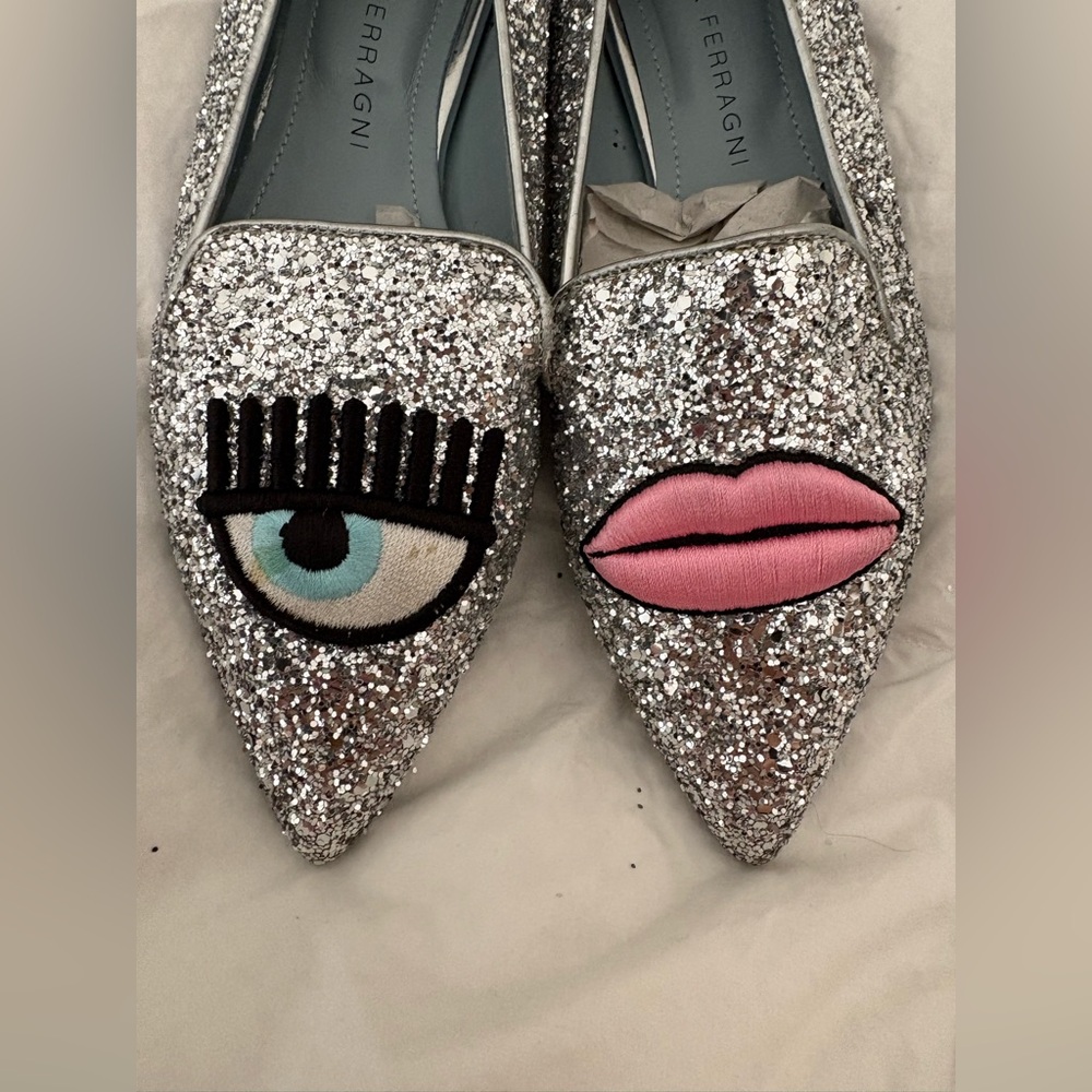 Chiara Ferragni Glitter Loafers with Eye and Lip Design - Picture 2 of 9